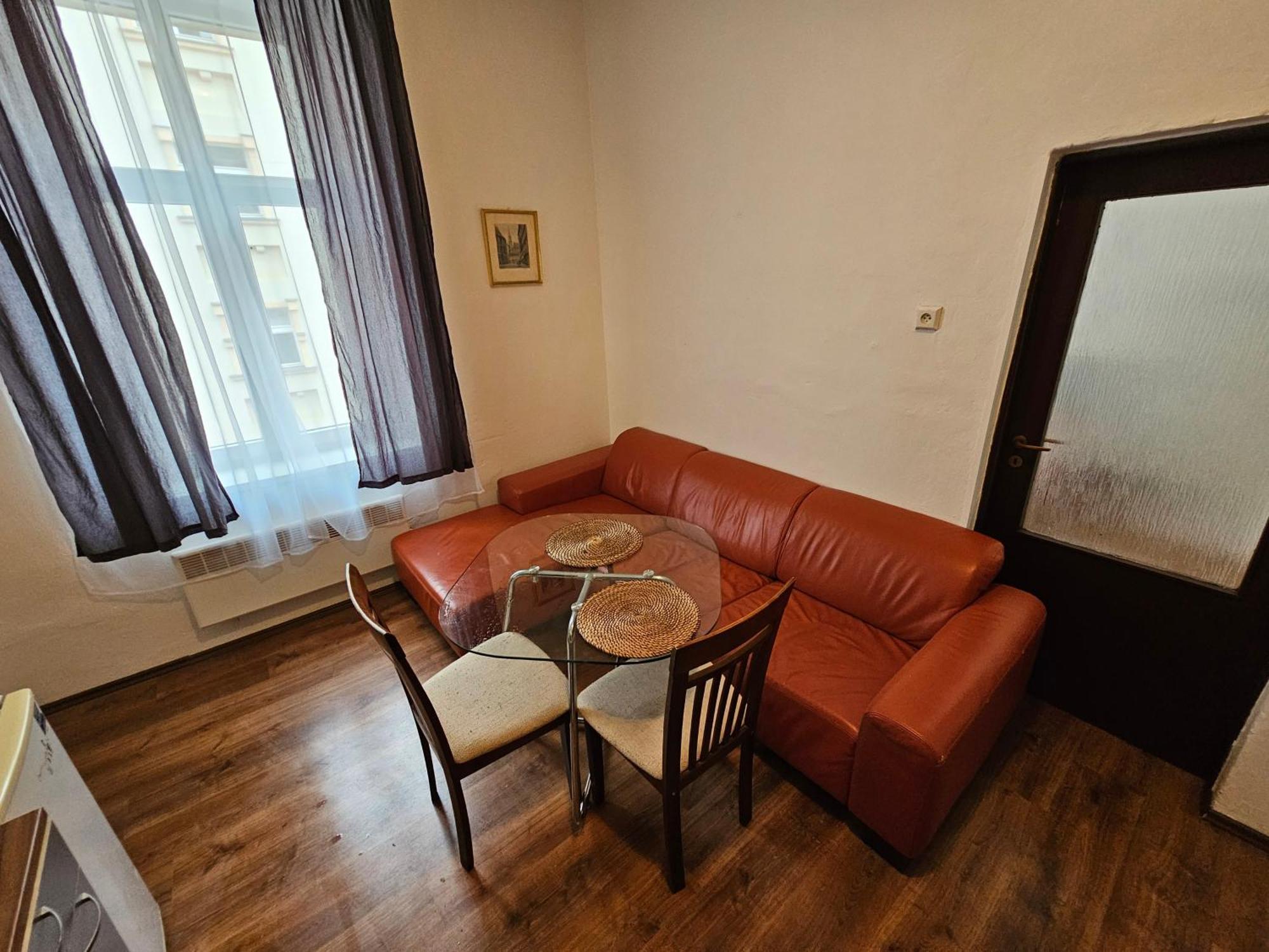 Apartments Zizkov 2C Prag Exterior foto