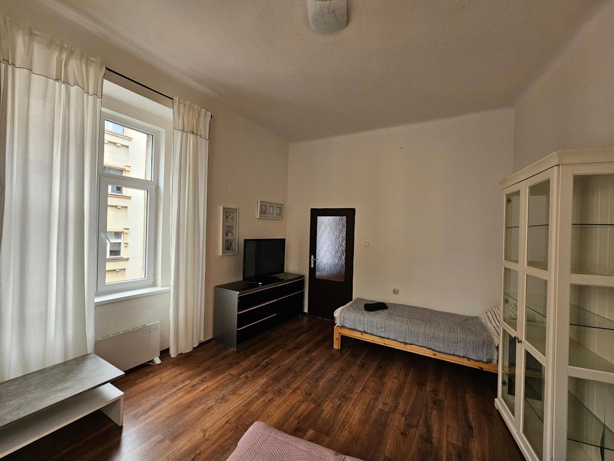 Apartments Zizkov 2C Prag Exterior foto